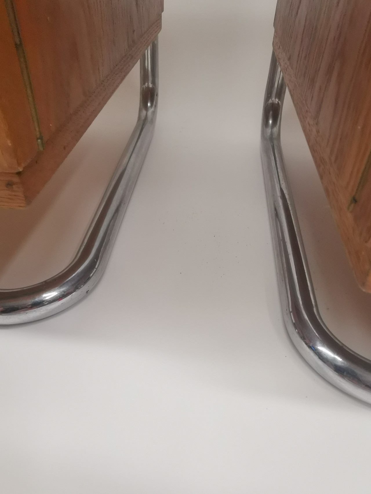 Trubkové noční stolky - chrom - pár