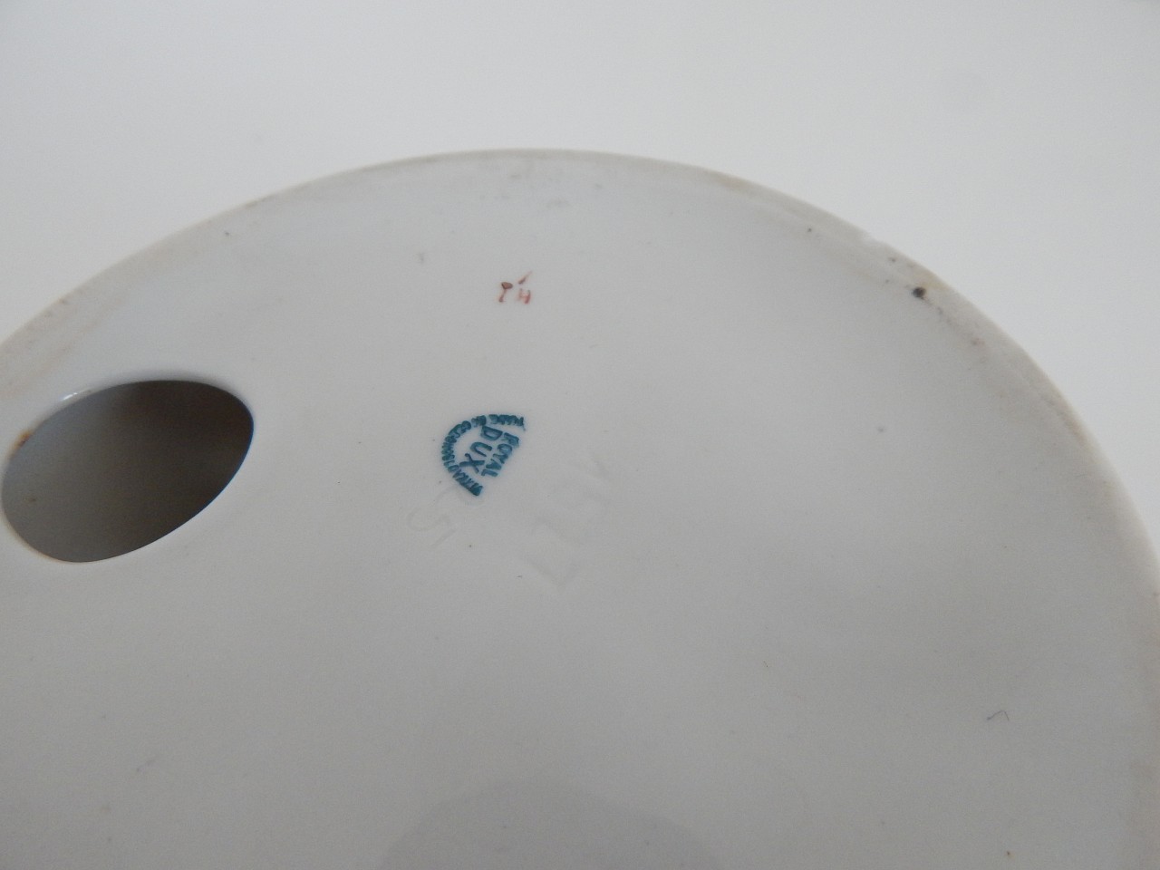 Porcelánový popelník - Jaroslav ježek