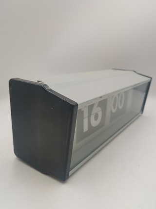 Hodiny Pragotron IPJ 0612